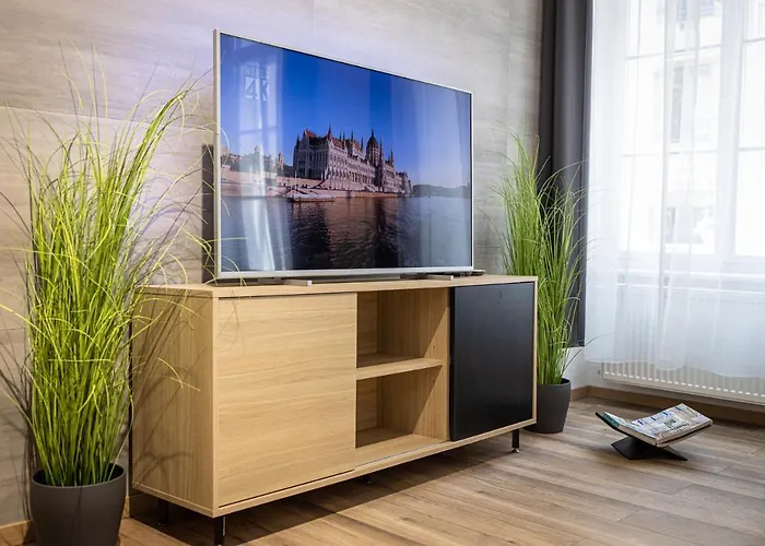 Kiraly21 Downtown By Andrassy Street Budapest